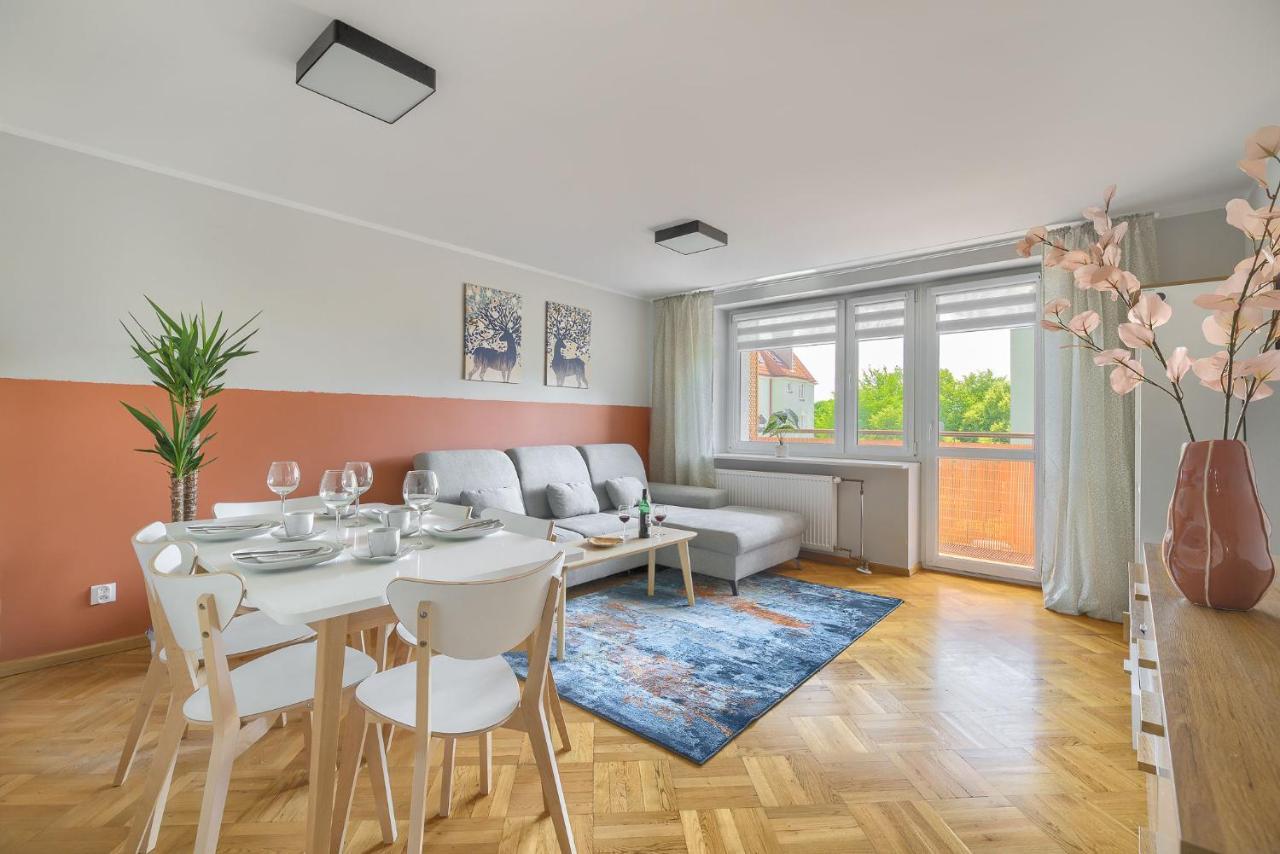 Family Center Spot Appartement Poznań Buitenkant foto